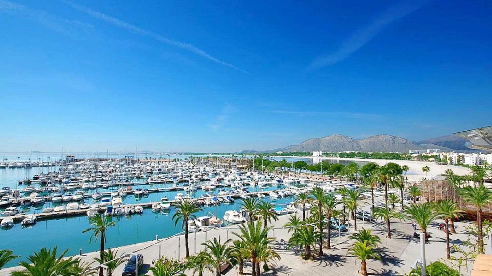 Xara New At The Beach For 6 By Bebreeze Alcudia  Apartment Alcudia (Mallorca)