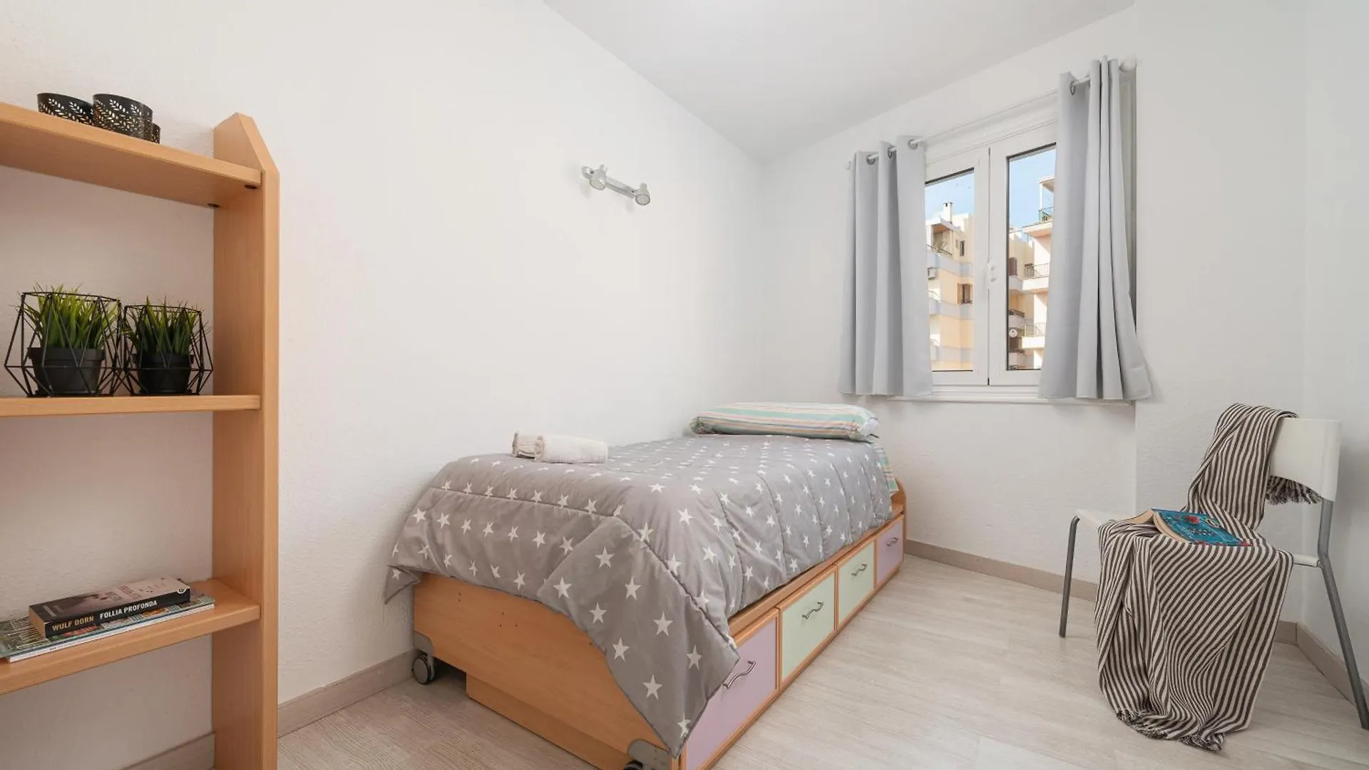 Xara New At The Beach For 6 By Bebreeze Alcudia  Apartment