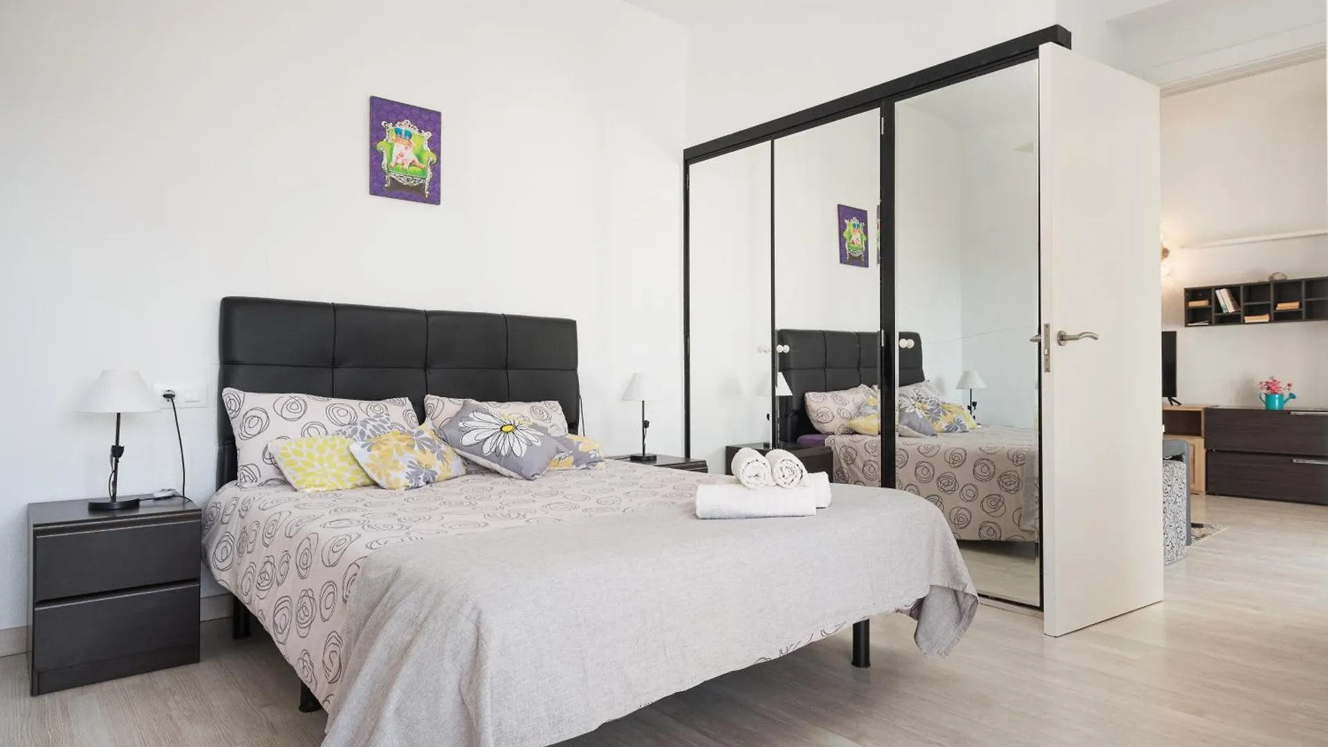 Xara New At The Beach For 6 By Bebreeze Alcudia  Apartment